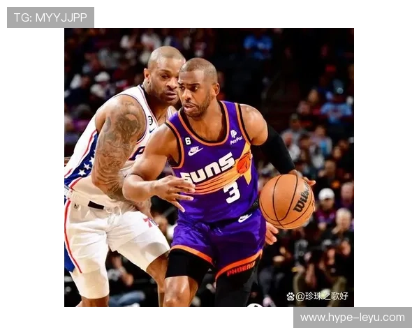 约翰逊无球穿插与挡拆拉开空间提升效率胜过保罗